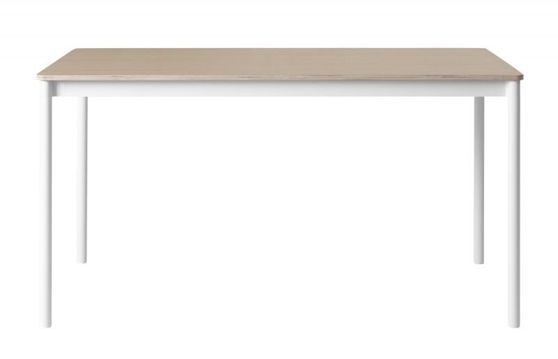 Muuto Base Table Tisch mit heller Holzplatte und weißem Gestell, moderner Esstisch.